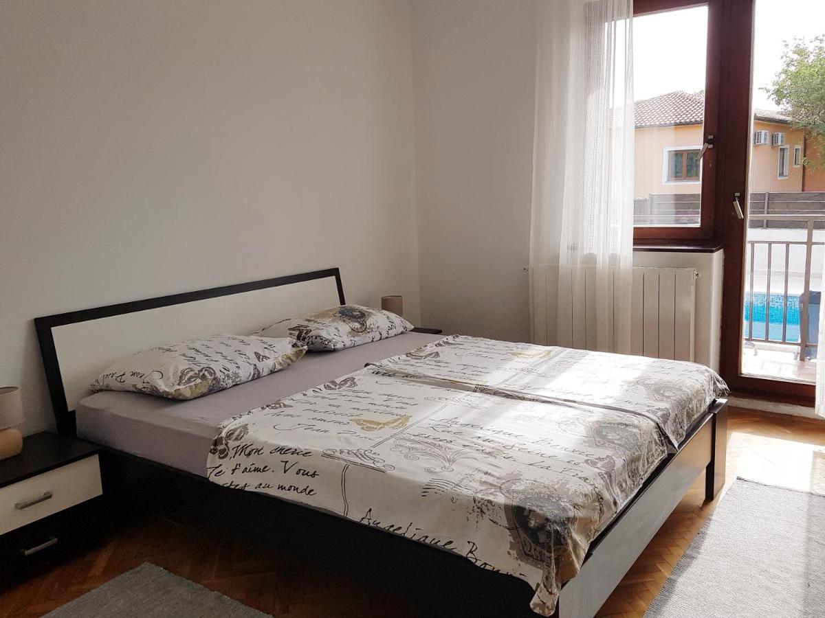 Вилла House Bile Bicici Экстерьер фото